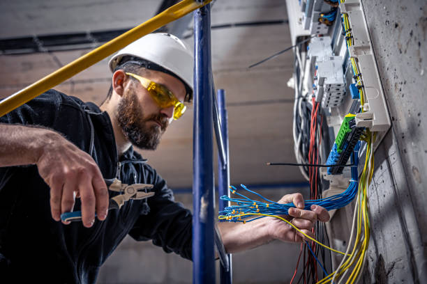 Best Affordable Emergency Electrician  in Lexington, OH